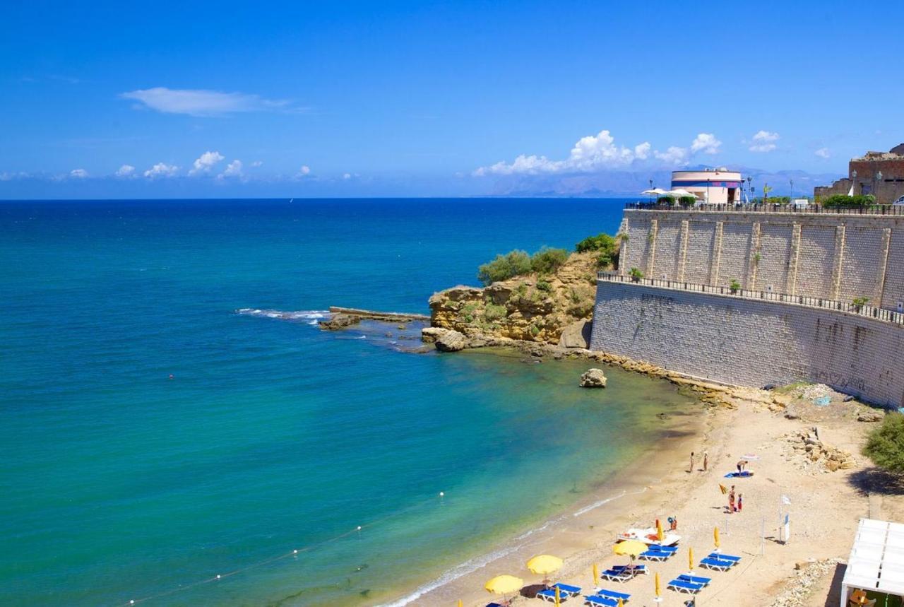 Appartamento Carducci Loft Castellammare del Golfo Esterno foto